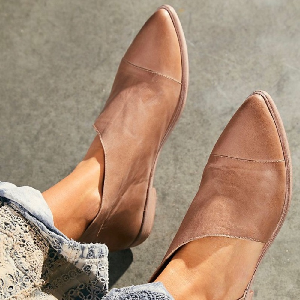 Royals Flats
